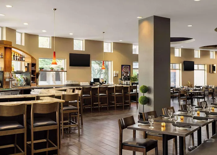 Wyndham Phoenix Airport - Hotel 3*